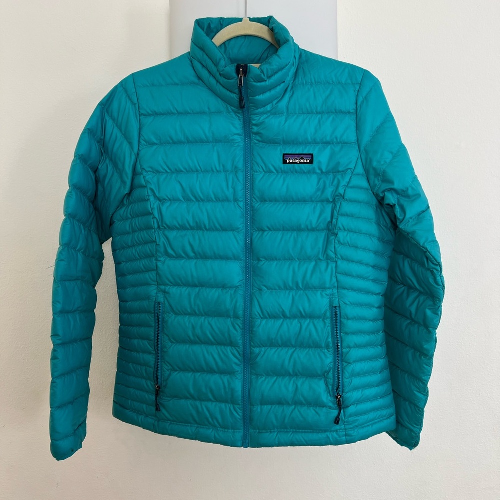 Patagonia Women's Teal Down Jacket